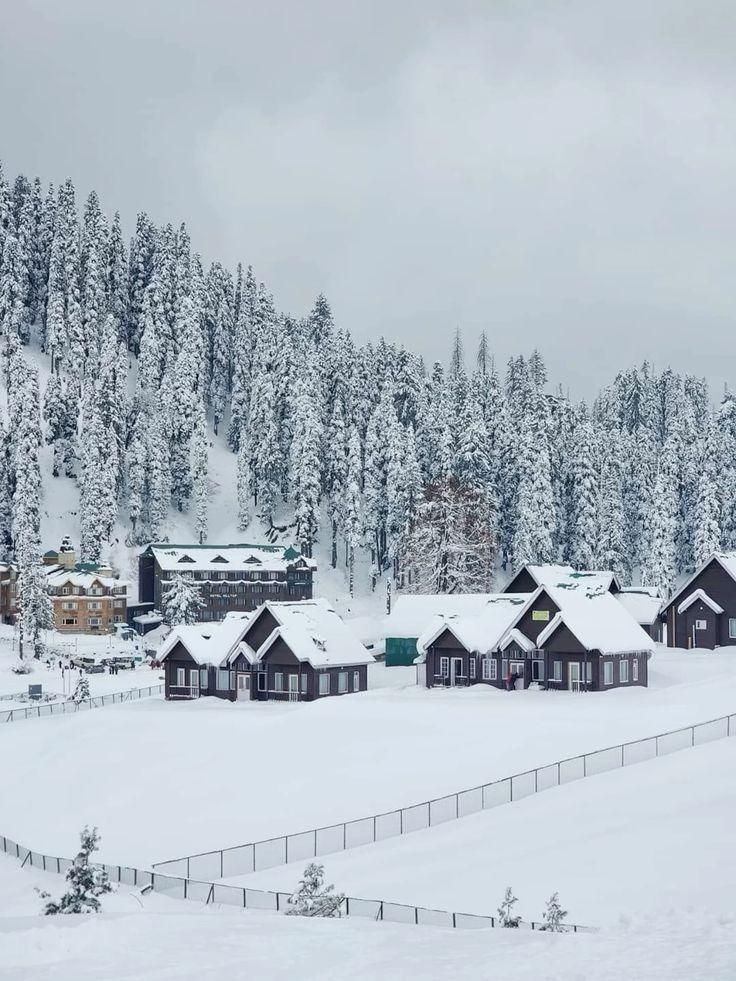 Kashmir in 4 Nights and 5 Days