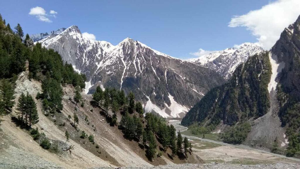 Baltal Valley