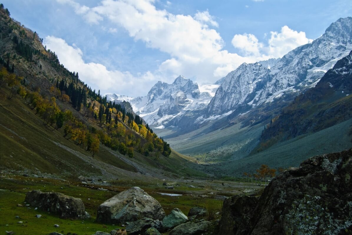Beautiful Sonamarg Mountain Landscape