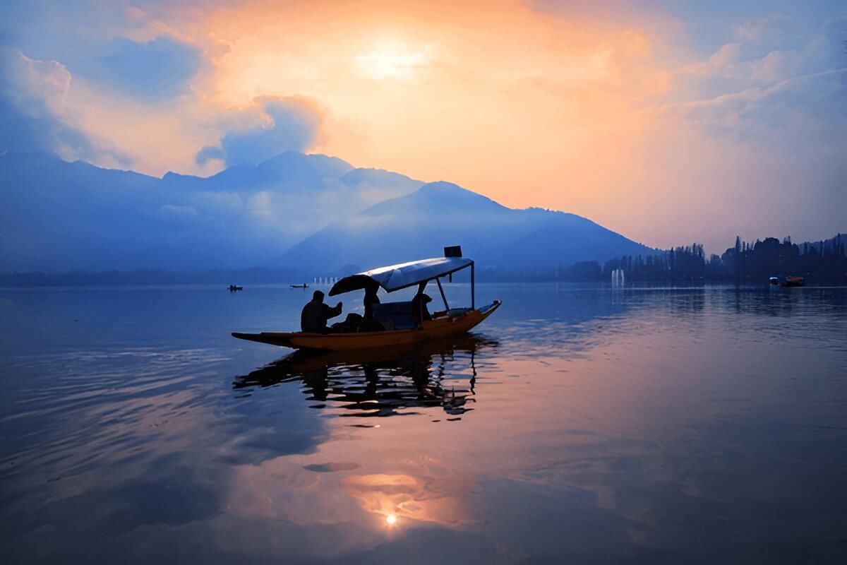 Should You Visit Lakes in Kashmir on Your Tour?